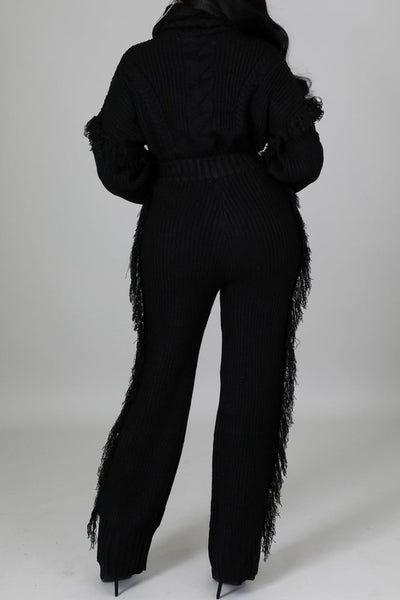 Turtle Neck Cable Knit Sweater And Tasseled Pants Set - Black